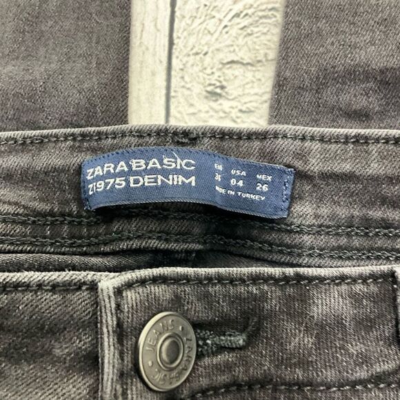 ZARA Basic Embroidered Black Skinny Jeans - Picture 4 of 4